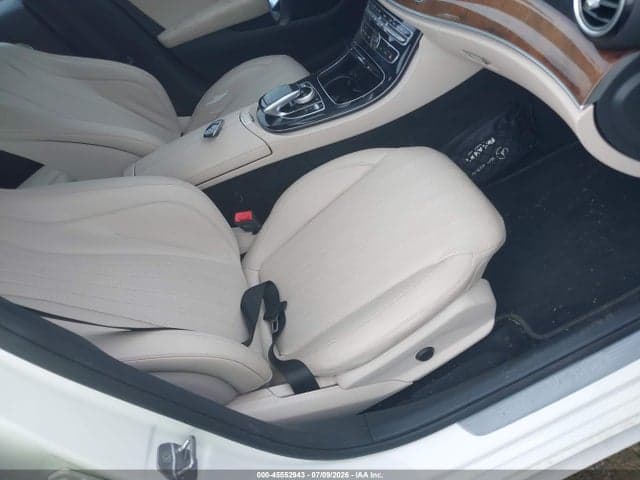 2017 MERCEDES-BENZ E 300 4MATIC 5