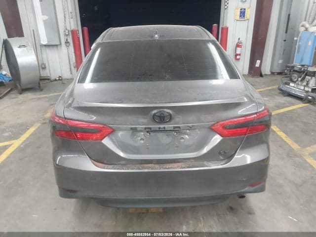 2020 TOYOTA CAMRY LE 16
