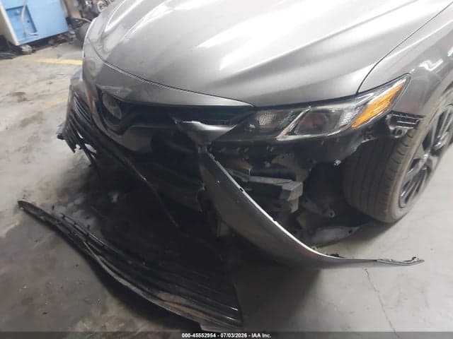 2020 TOYOTA CAMRY LE 6