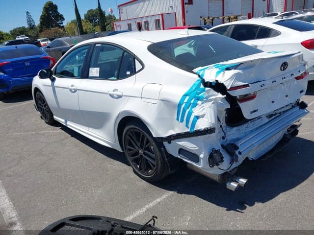 2026 TOYOTA CAMRY SE 3