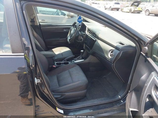 2018 TOYOTA COROLLA LE 5