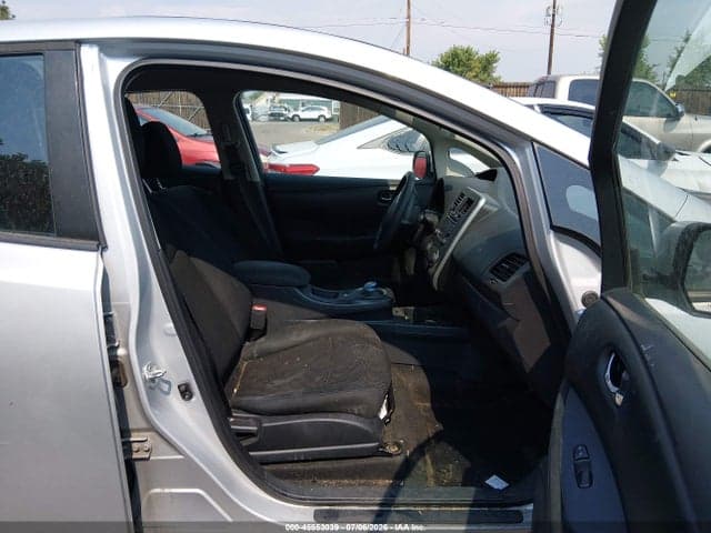 2016 NISSAN LEAF S 5