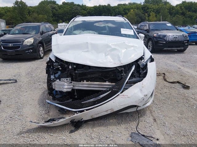 2017 CHRYSLER PACIFICA TOURING-L 12