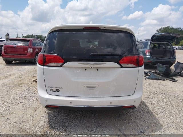 2017 CHRYSLER PACIFICA TOURING-L 16