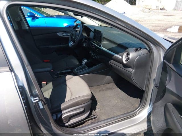 2022 KIA FORTE LXS 5