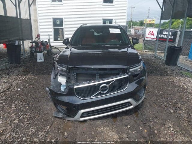 2019 VOLVO XC40 T5 MOMENTUM 13