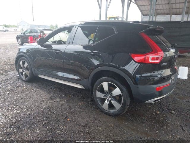 2019 VOLVO XC40 T5 MOMENTUM 3