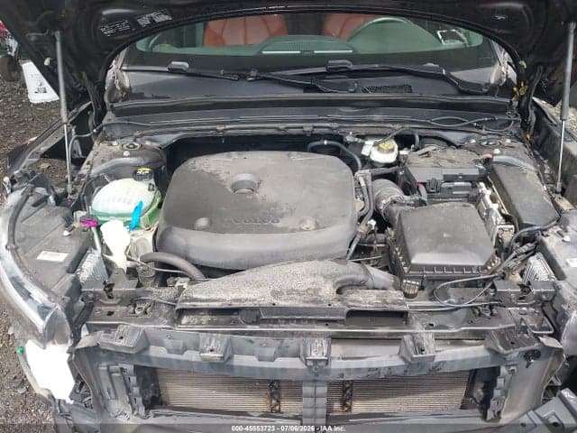 2019 VOLVO XC40 T5 MOMENTUM 10
