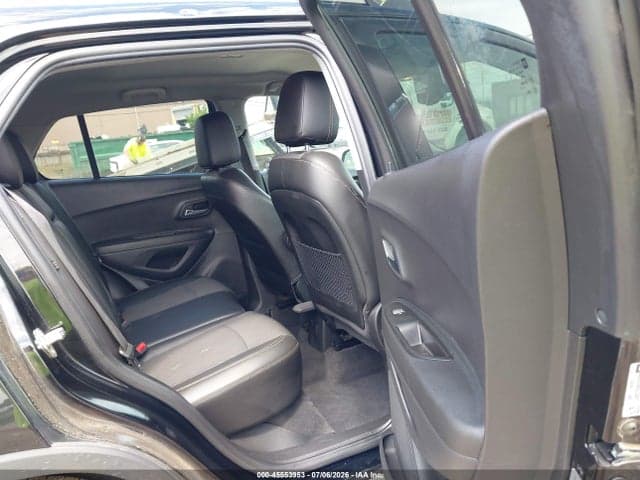 2020 CHEVROLET TRAX FWD LT 8
