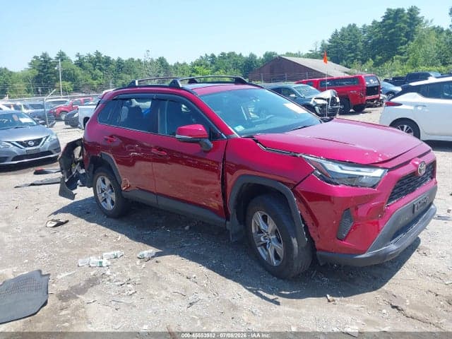 2024 TOYOTA RAV4 XLE 1