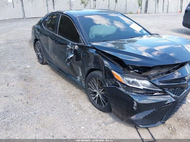 2018 TOYOTA CAMRY SE 20