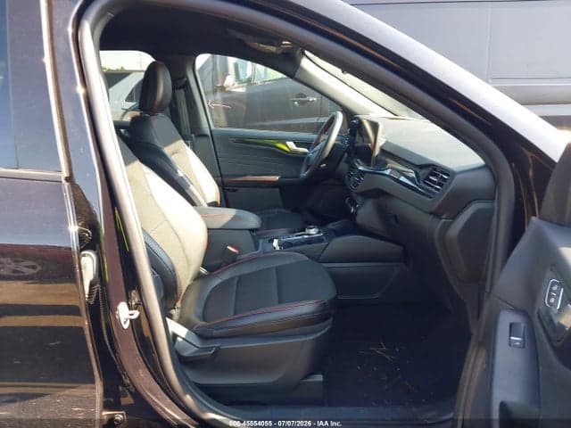 2025 FORD ESCAPE ST-LINE SELECT 5