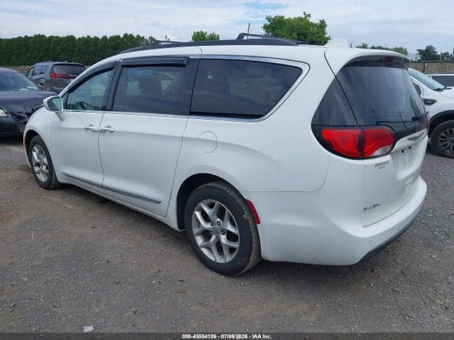 2017 CHRYSLER PACIFICA TOURING-L 3
