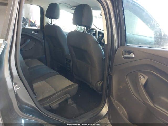 2017 FORD ESCAPE SE 8