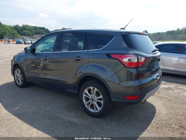 2017 FORD ESCAPE SE 3