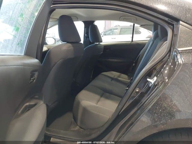 2023 TOYOTA COROLLA LE 8