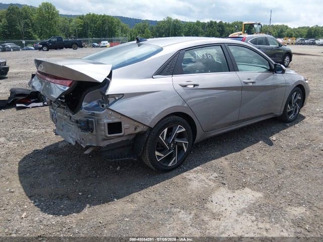2024 HYUNDAI ELANTRA LIMITED 4