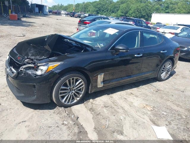 2018 KIA STINGER 2