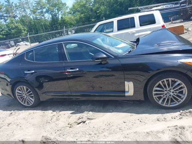 2018 KIA STINGER 13