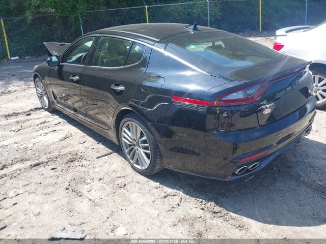 2018 KIA STINGER 3