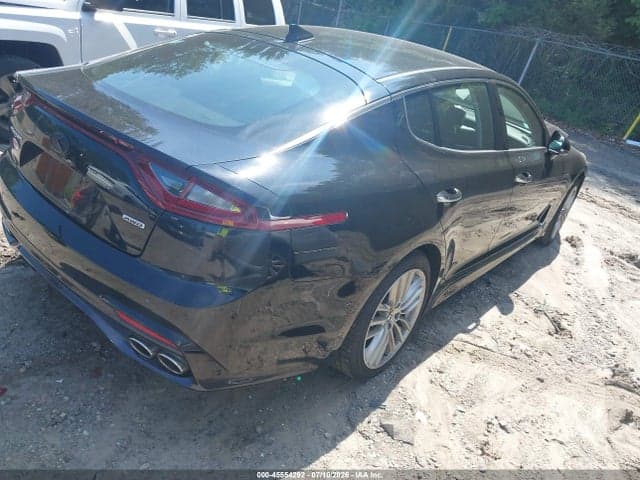2018 KIA STINGER 4