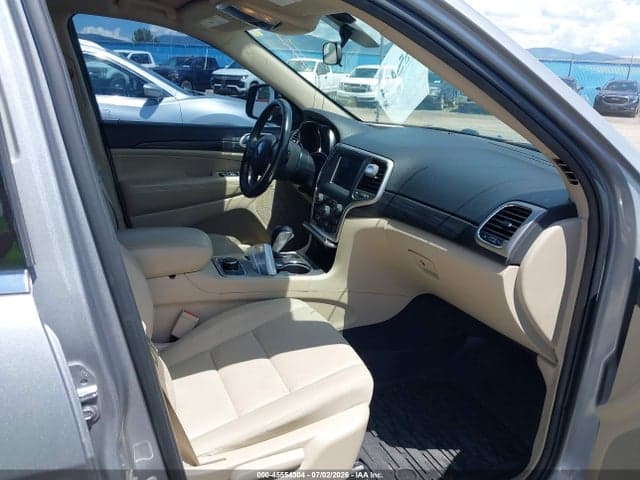 2019 JEEP GRAND CHEROKEE LAREDO E 4X4 5