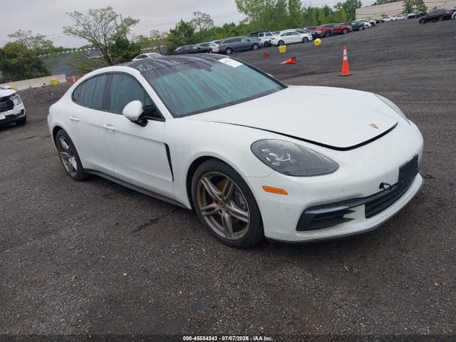 2018 PORSCHE PANAMERA 4 1