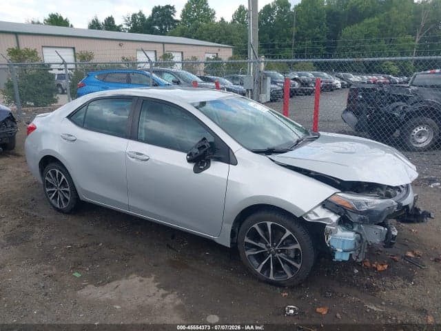 2017 TOYOTA COROLLA SE - 1