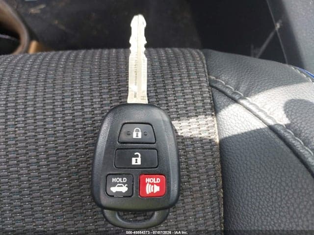 2017 TOYOTA COROLLA SE 11
