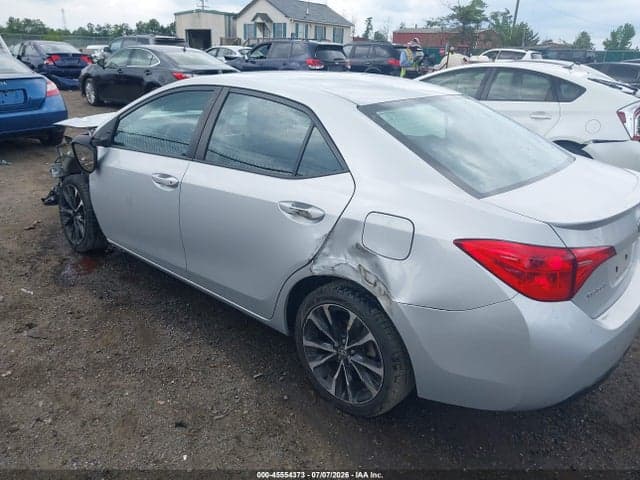 2017 TOYOTA COROLLA SE 3