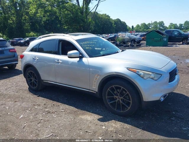 2017 INFINITI QX70 13