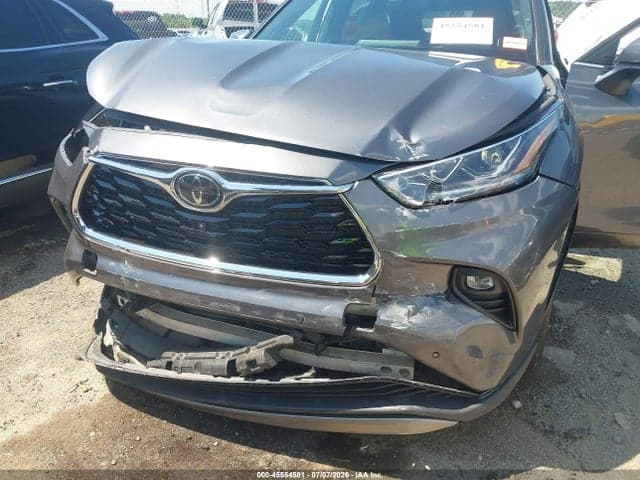 2023 TOYOTA HIGHLANDER PLATINUM 6