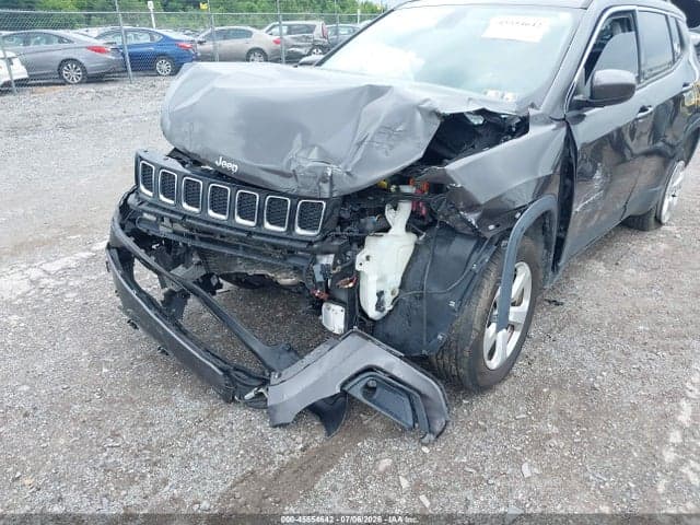 2018 JEEP COMPASS LATITUDE 4X4 19