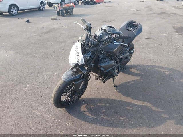 2025 KAWASAKI ZR900 S 2