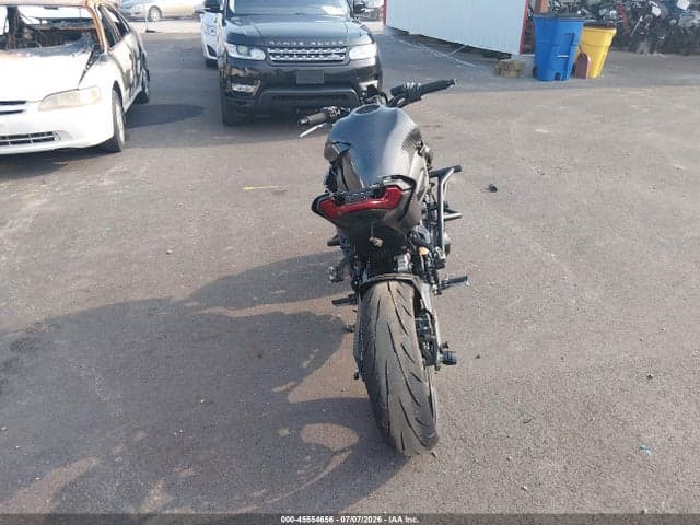 2025 KAWASAKI ZR900 S 6