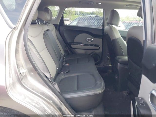 2017 KIA SOUL + 8