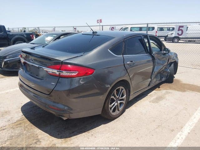 2017 FORD FUSION SE 4