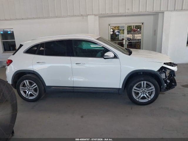 2021 MERCEDES-BENZ GLA 250 13