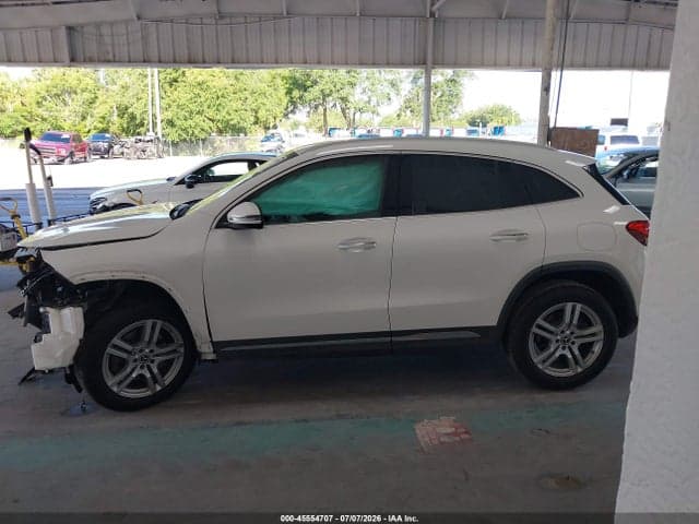 2021 MERCEDES-BENZ GLA 250 14