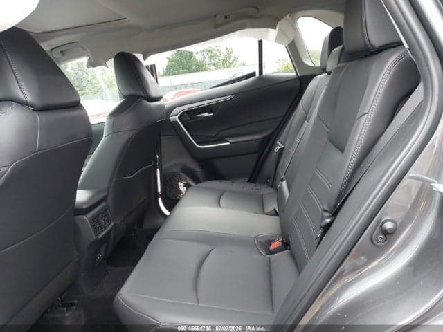 2025 TOYOTA RAV4 HYBRID XLE PREMIUM 8