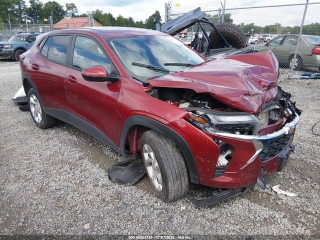 2025 CHEVROLET TRAX FWD LS - 1