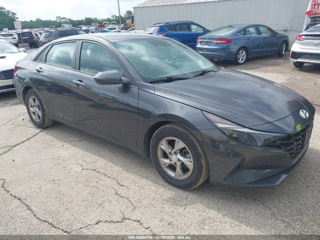 2021 HYUNDAI ELANTRA SE 1
