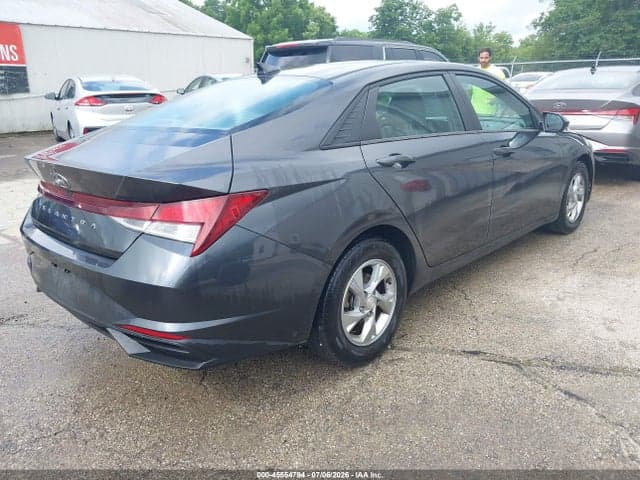 2021 HYUNDAI ELANTRA SE 4