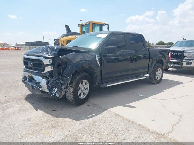2023 FORD F-150 XLT 2