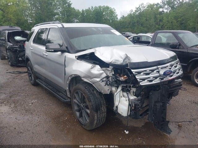 2018 FORD EXPLORER XLT 1