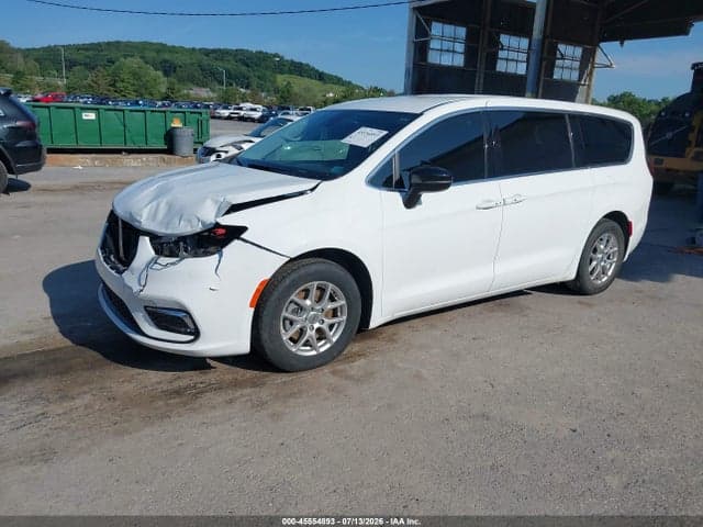 2024 CHRYSLER PACIFICA TOURING L 2