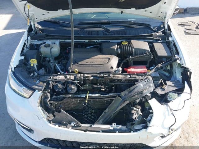 2024 CHRYSLER PACIFICA TOURING L 10