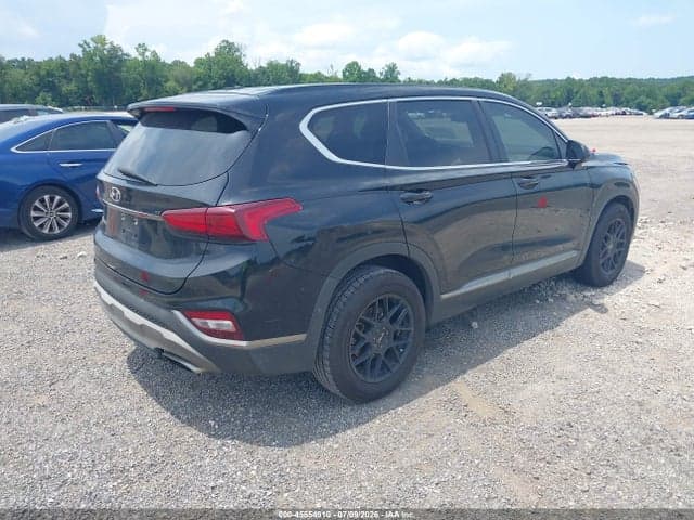 2019 HYUNDAI SANTA FE SE 4