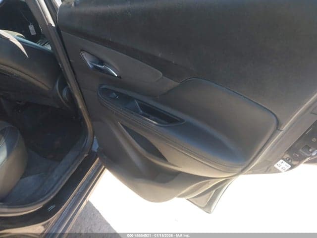 2021 BUICK ENCORE AWD PREFERRED 8