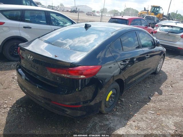 2017 HYUNDAI ELANTRA SE 4